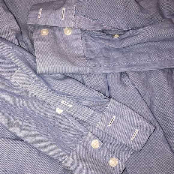 Ann Taylor size small blue hi low button down top - Picture 7 of 7